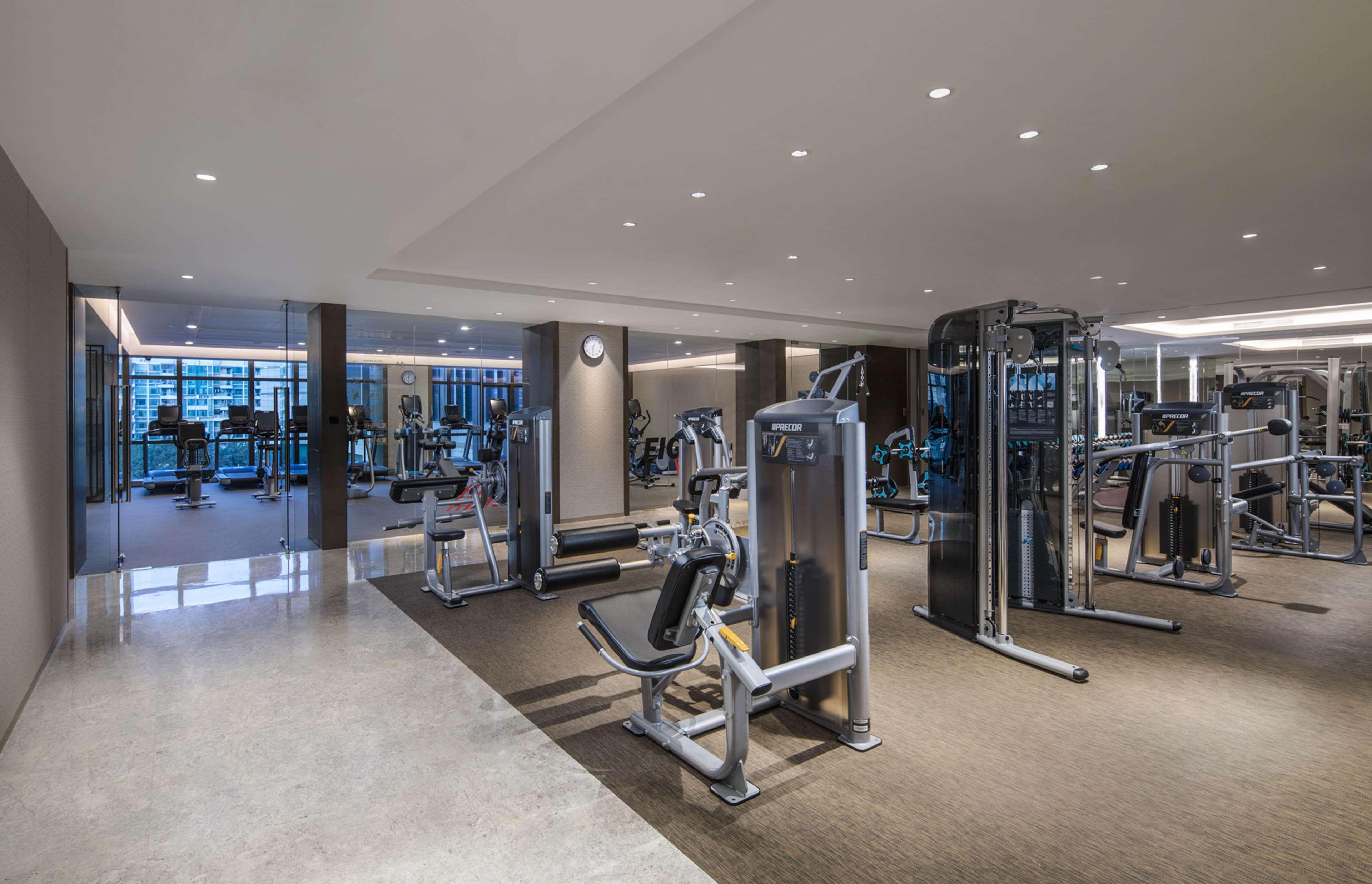Doubletree By Hilton Longhua: Location Near Metro & Attractions 5* Shenzhen