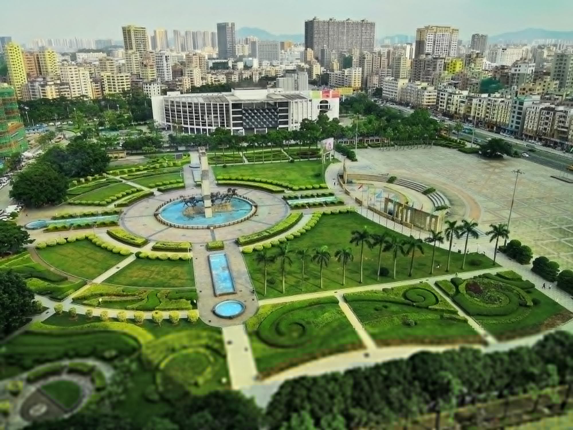 Doubletree By Hilton Longhua: Location Near Metro & Attractions Hotel