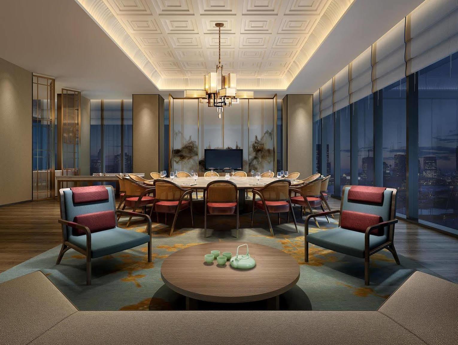 Doubletree By Hilton Longhua: Location Near Metro & Attractions